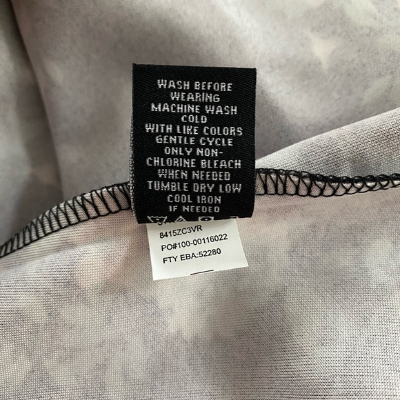 Violets & Roses Long Sleeve Black Floral Blouse Top NWT Size XXL - Picture 6 of 6